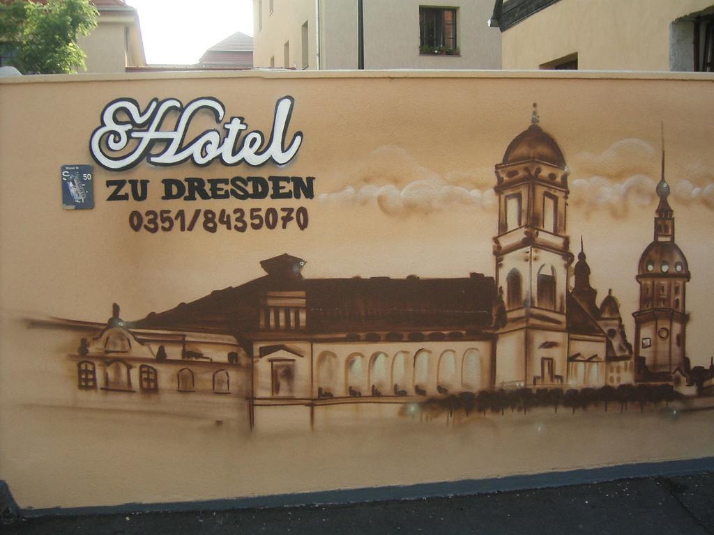Hotel Pension Zu Dresden Altpieschen Exteriör bild